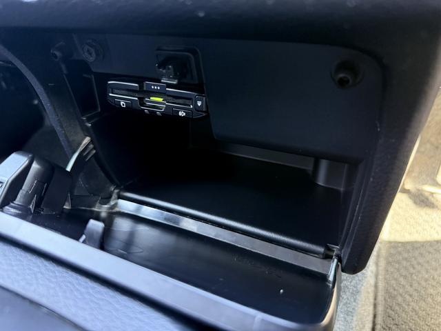 プロボックスバン ＧＬ　禁煙車　全塗装車　純正ナビ　フルセグ　ルーフキャリア　Ｂｌｕｅｔｏｏｔｈ接続可　ホワイトレタータイヤ　ＥＴＣ　ＨＩＤヘッドライト　電動格納式ミラー　キーレス　ＣＤ再生可　ＡＵＸ接続可（62枚目）