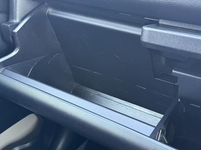 プロボックスバン ＧＬ　禁煙車　全塗装車　純正ナビ　フルセグ　ルーフキャリア　Ｂｌｕｅｔｏｏｔｈ接続可　ホワイトレタータイヤ　ＥＴＣ　ＨＩＤヘッドライト　電動格納式ミラー　キーレス　ＣＤ再生可　ＡＵＸ接続可（63枚目）