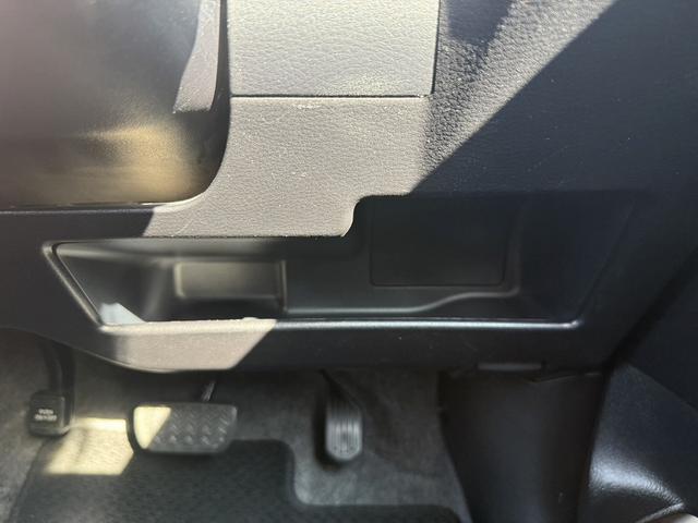 プロボックスバン ＧＬ　禁煙車　全塗装車　純正ナビ　フルセグ　ルーフキャリア　Ｂｌｕｅｔｏｏｔｈ接続可　ホワイトレタータイヤ　ＥＴＣ　ＨＩＤヘッドライト　電動格納式ミラー　キーレス　ＣＤ再生可　ＡＵＸ接続可（70枚目）