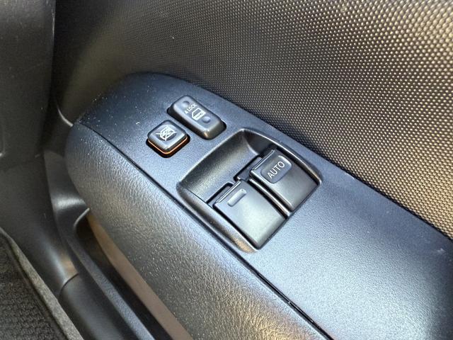 プロボックスバン ＧＬ　禁煙車　全塗装車　純正ナビ　フルセグ　ルーフキャリア　Ｂｌｕｅｔｏｏｔｈ接続可　ホワイトレタータイヤ　ＥＴＣ　ＨＩＤヘッドライト　電動格納式ミラー　キーレス　ＣＤ再生可　ＡＵＸ接続可（72枚目）