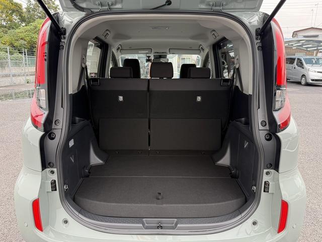 シエンタ Ｇ　禁煙車　純正１０．５インチナビ　両側電動スライドドア　フルセグ　３６０度カメラ　アダクティブクルーズ　ブラインドスポットモニター　オートマチックハイビーム　レーンキープアシスト　６スプーカー　ＥＴＣ（15枚目）