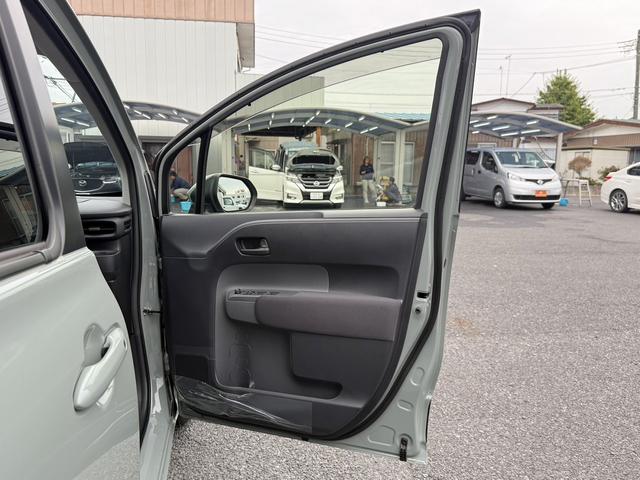 シエンタ Ｇ　禁煙車　純正１０．５インチナビ　両側電動スライドドア　フルセグ　３６０度カメラ　アダクティブクルーズ　ブラインドスポットモニター　オートマチックハイビーム　レーンキープアシスト　６スプーカー　ＥＴＣ（34枚目）