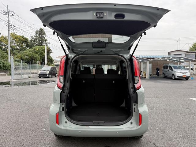 シエンタ Ｇ　禁煙車　純正１０．５インチナビ　両側電動スライドドア　フルセグ　３６０度カメラ　アダクティブクルーズ　ブラインドスポットモニター　オートマチックハイビーム　レーンキープアシスト　６スプーカー　ＥＴＣ（37枚目）