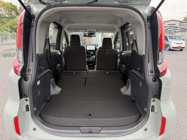 シエンタ Ｇ　禁煙車　純正１０．５インチナビ　両側電動スライドドア　フルセグ　３６０度カメラ　アダクティブクルーズ　ブラインドスポットモニター　オートマチックハイビーム　レーンキープアシスト　６スプーカー　ＥＴＣ（38枚目）