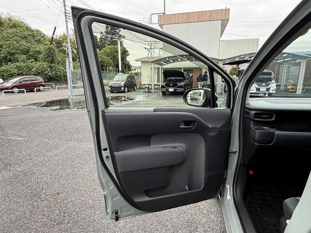 シエンタ Ｇ　禁煙車　純正１０．５インチナビ　両側電動スライドドア　フルセグ　３６０度カメラ　アダクティブクルーズ　ブラインドスポットモニター　オートマチックハイビーム　レーンキープアシスト　６スプーカー　ＥＴＣ（39枚目）