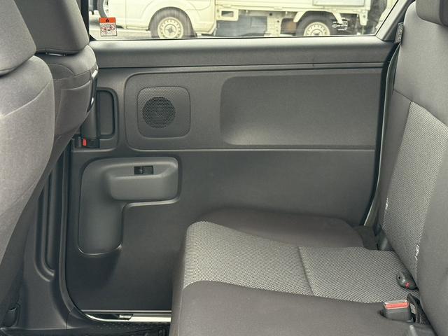 シエンタ Ｇ　禁煙車　純正１０．５インチナビ　両側電動スライドドア　フルセグ　３６０度カメラ　アダクティブクルーズ　ブラインドスポットモニター　オートマチックハイビーム　レーンキープアシスト　６スプーカー　ＥＴＣ（40枚目）