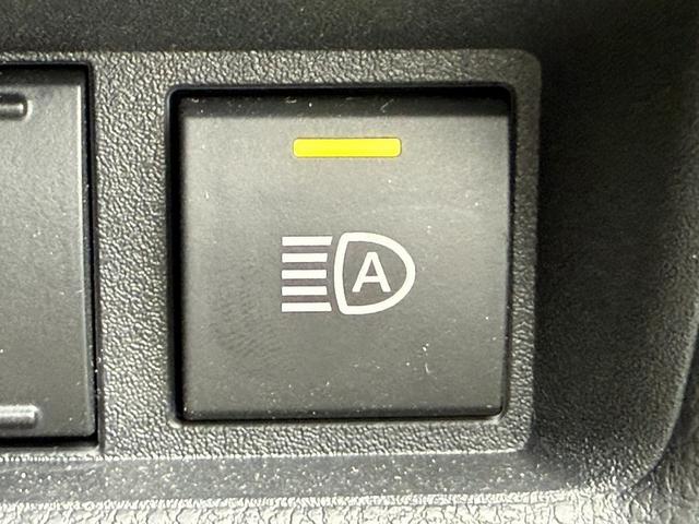 シエンタ Ｇ　禁煙車　純正１０．５インチナビ　両側電動スライドドア　フルセグ　３６０度カメラ　アダクティブクルーズ　ブラインドスポットモニター　オートマチックハイビーム　レーンキープアシスト　６スプーカー　ＥＴＣ（58枚目）