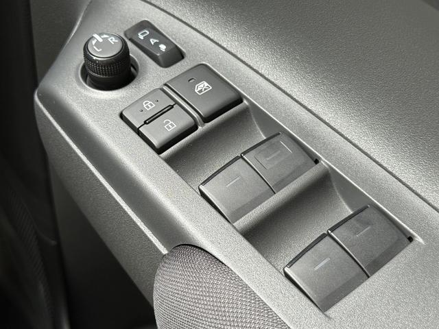 シエンタ Ｇ　禁煙車　純正１０．５インチナビ　両側電動スライドドア　フルセグ　３６０度カメラ　アダクティブクルーズ　ブラインドスポットモニター　オートマチックハイビーム　レーンキープアシスト　６スプーカー　ＥＴＣ（60枚目）