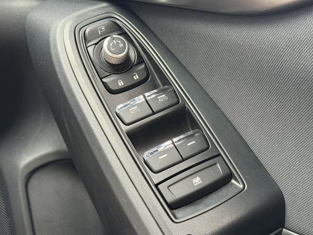 ＸＶ アドバンス　令和４年登録　禁煙車　社外ナビ　サイド・バックカメラ　アイサイトＶｅｒ３　衝突軽減ブレーキ　アダプティブクルーズ　メモリー機能付きパワーシート　シートヒーター　ＥＴＣ　Ｂｌｕｅｔｏｏｔｈ　Ｘ－ＭＯＤＥ（52枚目）