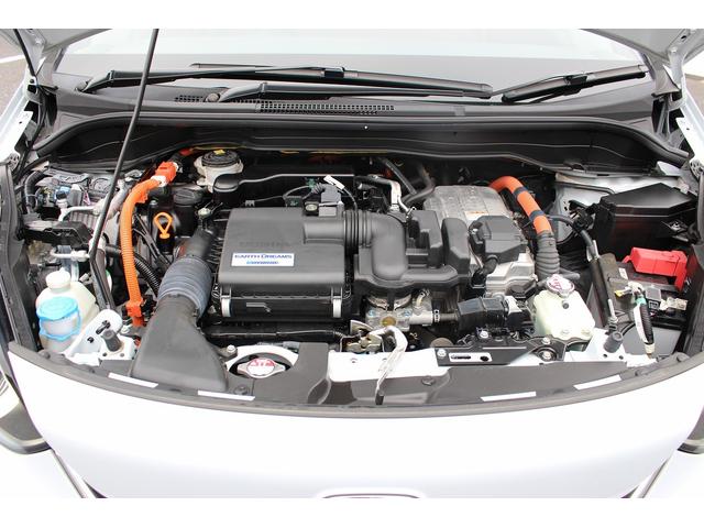 フィット ｅ：ＨＥＶリュクス　禁煙車　純正９インチナビ　バックカメラ　茶革ハーフレザー　シートヒーター　衝突軽減ブレーキ　アダクティブクルーズ　レーンキープ　純正１６インチアルミホイール　フルセグ　Ｂｌｕｅｔｏｏｔｈ接続　ＥＴＣ（20枚目）