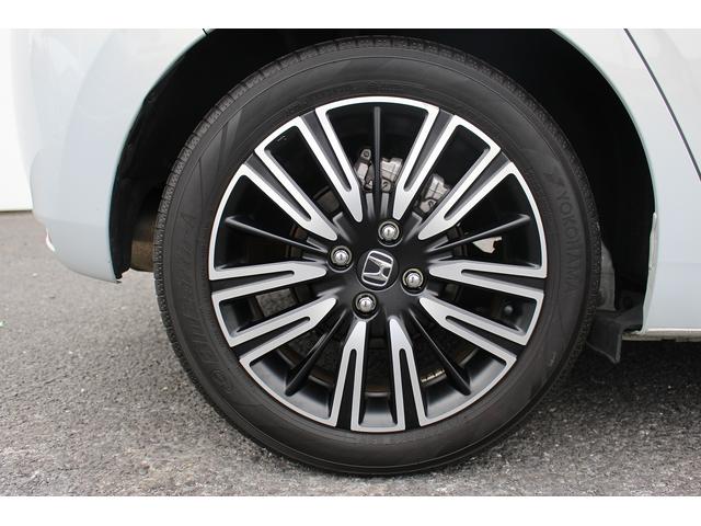 フィット ｅ：ＨＥＶリュクス　禁煙車　純正９インチナビ　バックカメラ　茶革ハーフレザー　シートヒーター　衝突軽減ブレーキ　アダクティブクルーズ　レーンキープ　純正１６インチアルミホイール　フルセグ　Ｂｌｕｅｔｏｏｔｈ接続　ＥＴＣ（31枚目）