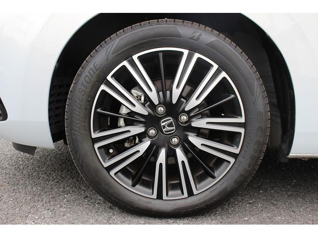 フィット ｅ：ＨＥＶリュクス　禁煙車　純正９インチナビ　バックカメラ　茶革ハーフレザー　シートヒーター　衝突軽減ブレーキ　アダクティブクルーズ　レーンキープ　純正１６インチアルミホイール　フルセグ　Ｂｌｕｅｔｏｏｔｈ接続　ＥＴＣ（33枚目）