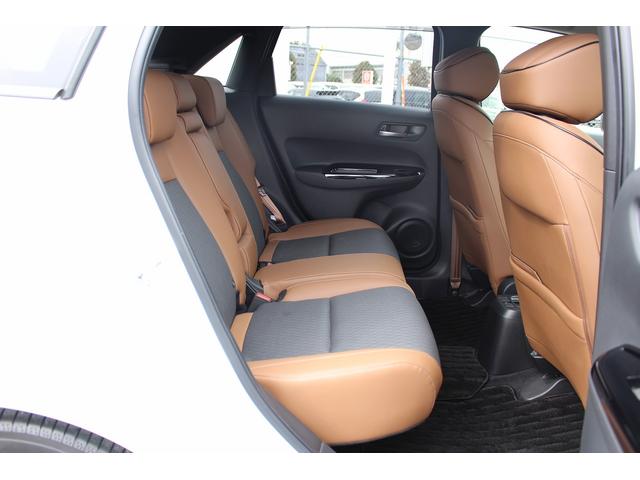 フィット ｅ：ＨＥＶリュクス　禁煙車　純正９インチナビ　バックカメラ　茶革ハーフレザー　シートヒーター　衝突軽減ブレーキ　アダクティブクルーズ　レーンキープ　純正１６インチアルミホイール　フルセグ　Ｂｌｕｅｔｏｏｔｈ接続　ＥＴＣ（41枚目）