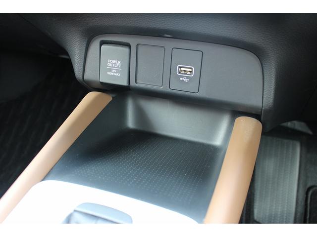 フィット ｅ：ＨＥＶリュクス　禁煙車　純正９インチナビ　バックカメラ　茶革ハーフレザー　シートヒーター　衝突軽減ブレーキ　アダクティブクルーズ　レーンキープ　純正１６インチアルミホイール　フルセグ　Ｂｌｕｅｔｏｏｔｈ接続　ＥＴＣ（59枚目）