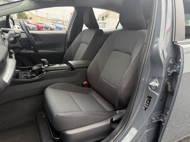 プリウス U 禁煙車 純正ディスプレイオーディオ フルセグ アラウンドビューカメラ トヨタセーフティシステム 運転支援システム ブラインドスポットモニター ステアリングヒーター シートヒーター ETC2.0(42枚目)