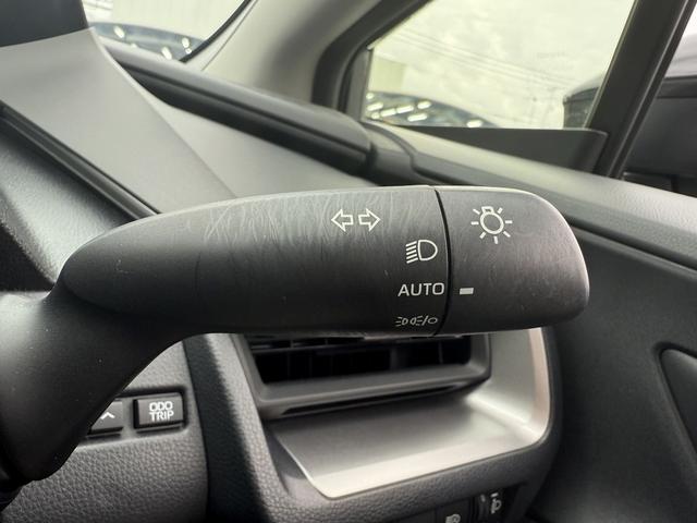 プリウス U 禁煙車 純正ディスプレイオーディオ フルセグ アラウンドビューカメラ トヨタセーフティシステム 運転支援システム ブラインドスポットモニター ステアリングヒーター シートヒーター ETC2.0(46枚目)