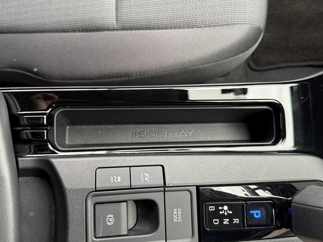 プリウス U 禁煙車 純正ディスプレイオーディオ フルセグ アラウンドビューカメラ トヨタセーフティシステム 運転支援システム ブラインドスポットモニター ステアリングヒーター シートヒーター ETC2.0(61枚目)