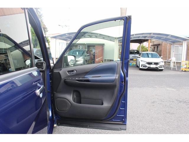 セレナ ｅ－パワー　オーテック　スポーツスペック　純正９インチナビ　後席モニター　フルセグＴＶ　セーフティパックＢ　アラウンドビュー　両側電動スライド　プロパイロット　アダプティブクルーズ　レーンキープアシスト　衝突軽減ブレーキ　ＥＴＣ　純正アルミ（28枚目）