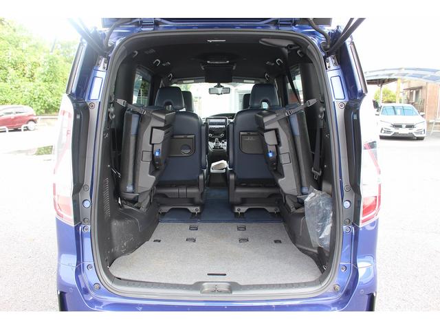 セレナ ｅ－パワー　オーテック　スポーツスペック　純正９インチナビ　後席モニター　フルセグＴＶ　セーフティパックＢ　アラウンドビュー　両側電動スライド　プロパイロット　アダプティブクルーズ　レーンキープアシスト　衝突軽減ブレーキ　ＥＴＣ　純正アルミ（33枚目）