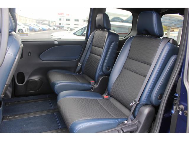 セレナ ｅ－パワー　オーテック　スポーツスペック　純正９インチナビ　後席モニター　フルセグＴＶ　セーフティパックＢ　アラウンドビュー　両側電動スライド　プロパイロット　アダプティブクルーズ　レーンキープアシスト　衝突軽減ブレーキ　ＥＴＣ　純正アルミ（44枚目）