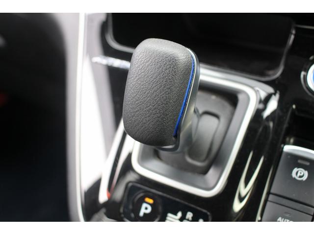 セレナ ｅ－パワー　オーテック　スポーツスペック　純正９インチナビ　後席モニター　フルセグＴＶ　セーフティパックＢ　アラウンドビュー　両側電動スライド　プロパイロット　アダプティブクルーズ　レーンキープアシスト　衝突軽減ブレーキ　ＥＴＣ　純正アルミ（63枚目）