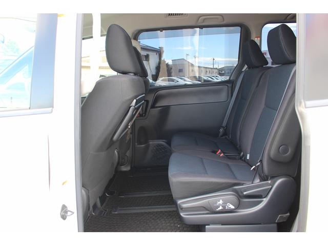 ヴォクシー ハイブリッドＸ　後期型　禁煙車　純正７インチナビ　バックカメラ　両側電動スライドドア　オートクルーズコントロール　ビルトインＥＴＣ　フルセグＴＶ　純正１５インチアルミホイール　衝突軽減ブレーキオートマチックハイビーム（46枚目）