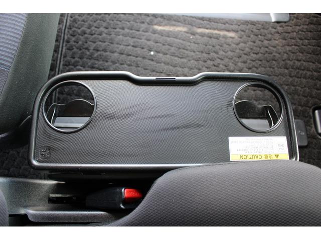 ヴォクシー ハイブリッドＸ　後期型　禁煙車　純正７インチナビ　バックカメラ　両側電動スライドドア　オートクルーズコントロール　ビルトインＥＴＣ　フルセグＴＶ　純正１５インチアルミホイール　衝突軽減ブレーキオートマチックハイビーム（50枚目）