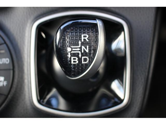 ヴォクシー ハイブリッドＸ　後期型　禁煙車　純正７インチナビ　バックカメラ　両側電動スライドドア　オートクルーズコントロール　ビルトインＥＴＣ　フルセグＴＶ　純正１５インチアルミホイール　衝突軽減ブレーキオートマチックハイビーム（58枚目）