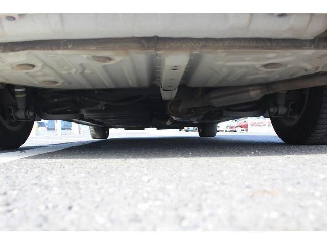 ヴォクシー ハイブリッドＸ　後期型　禁煙車　純正７インチナビ　バックカメラ　両側電動スライドドア　オートクルーズコントロール　ビルトインＥＴＣ　フルセグＴＶ　純正１５インチアルミホイール　衝突軽減ブレーキオートマチックハイビーム（73枚目）