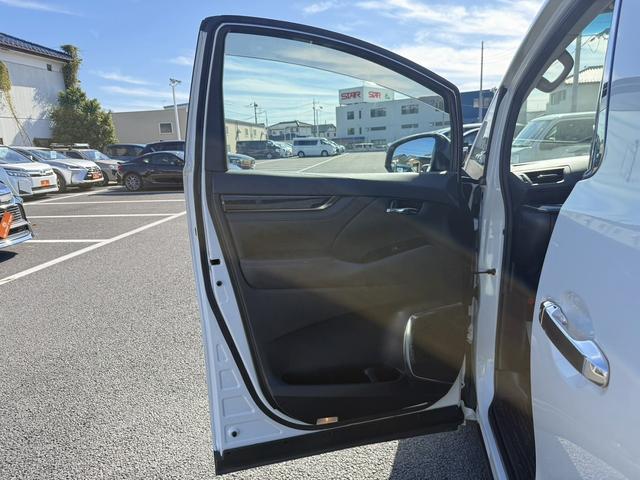 アルファード ２．５Ｓ　Ｃパッケージ　後期型　禁煙車　モデリスタフルエアロ　メーカー９インチナビ　フルセグ　黒革シート　バックカメラ　アダプティブルーズコントロール　両側電動スライドドア　電動リアゲート　ＥＴＣ　メモリー機能付パワーシート（41枚目）