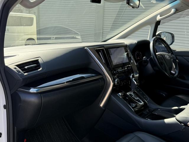 アルファード ２．５Ｓ　Ｃパッケージ　後期型　禁煙車　モデリスタフルエアロ　メーカー９インチナビ　フルセグ　黒革シート　バックカメラ　アダプティブルーズコントロール　両側電動スライドドア　電動リアゲート　ＥＴＣ　メモリー機能付パワーシート（46枚目）