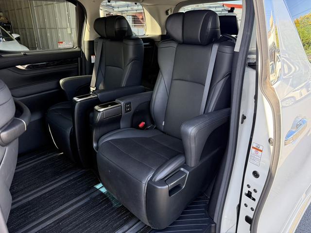 アルファード ２．５Ｓ　Ｃパッケージ　後期型　禁煙車　モデリスタフルエアロ　メーカー９インチナビ　フルセグ　黒革シート　バックカメラ　アダプティブルーズコントロール　両側電動スライドドア　電動リアゲート　ＥＴＣ　メモリー機能付パワーシート（49枚目）