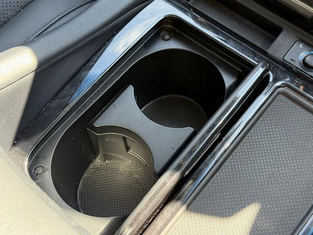 アルファード ２．５Ｓ　Ｃパッケージ　後期型　禁煙車　モデリスタフルエアロ　メーカー９インチナビ　フルセグ　黒革シート　バックカメラ　アダプティブルーズコントロール　両側電動スライドドア　電動リアゲート　ＥＴＣ　メモリー機能付パワーシート（66枚目）