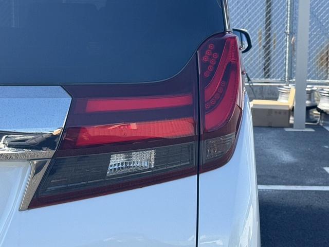 アルファード 2.5S Aパッケージ タイプブラック ワンオーナー 禁煙車 ツインムーンルーフ JBLサウンド メーカーナビ 後席フリップダウンモニター OP衝突軽減ブレーキ 地デジTV バックカメラ レーダークルーズコントロール 両側電動スライドドア(20枚目)