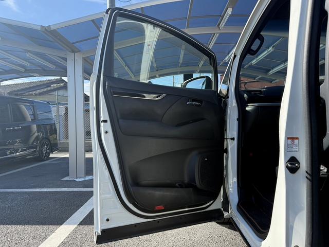 アルファード 2.5S Aパッケージ タイプブラック ワンオーナー 禁煙車 ツインムーンルーフ JBLサウンド メーカーナビ 後席フリップダウンモニター OP衝突軽減ブレーキ 地デジTV バックカメラ レーダークルーズコントロール 両側電動スライドドア(34枚目)