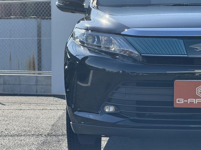 ハリアー エレガンス　純正９インチナビ　フルセグ　バックカメラ　アダクティブクルーズコントロール　ハーフレザー　ＥＴＣ　Ｂｌｕｅｔｏｏｔｈ　衝突軽減ブレーキ　パワーシート　レーンキープアシスト　純正フロアマット（26枚目）