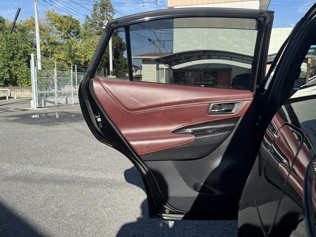 ハリアー エレガンス　純正９インチナビ　フルセグ　バックカメラ　アダクティブクルーズコントロール　ハーフレザー　ＥＴＣ　Ｂｌｕｅｔｏｏｔｈ　衝突軽減ブレーキ　パワーシート　レーンキープアシスト　純正フロアマット（35枚目）