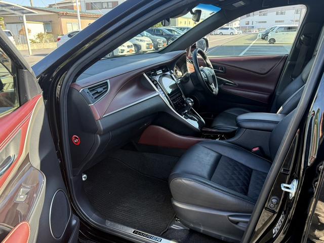 ハリアー エレガンス　純正９インチナビ　フルセグ　バックカメラ　アダクティブクルーズコントロール　ハーフレザー　ＥＴＣ　Ｂｌｕｅｔｏｏｔｈ　衝突軽減ブレーキ　パワーシート　レーンキープアシスト　純正フロアマット（43枚目）