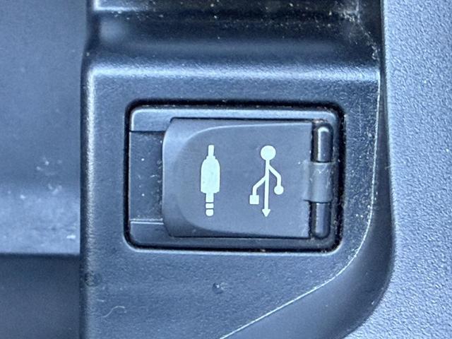 ハリアー エレガンス　純正９インチナビ　フルセグ　バックカメラ　アダクティブクルーズコントロール　ハーフレザー　ＥＴＣ　Ｂｌｕｅｔｏｏｔｈ　衝突軽減ブレーキ　パワーシート　レーンキープアシスト　純正フロアマット（54枚目）