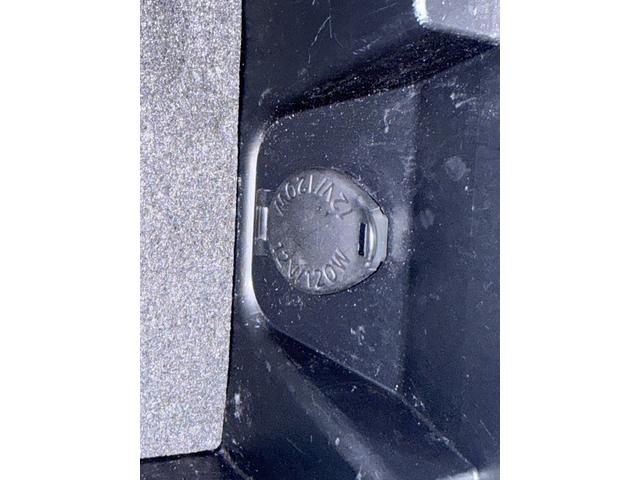 ハリアー エレガンス　純正９インチナビ　フルセグ　バックカメラ　アダクティブクルーズコントロール　ハーフレザー　ＥＴＣ　Ｂｌｕｅｔｏｏｔｈ　衝突軽減ブレーキ　パワーシート　レーンキープアシスト　純正フロアマット（56枚目）