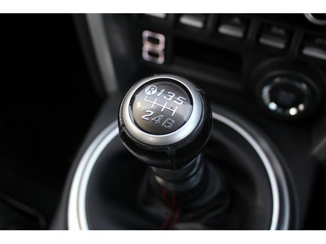 BRZ GT 禁煙車 6MT STIフルエアロ クルコン シートヒーター 純正Bremboブレーキ ETC 純正18インチAW ハーフレザー スマートキー オートライト LEDヘッドライト 電動格納ミラー(3枚目)