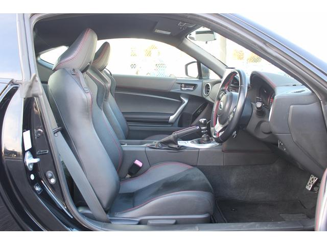 BRZ GT 禁煙車 6MT STIフルエアロ クルコン シートヒーター 純正Bremboブレーキ ETC 純正18インチAW ハーフレザー スマートキー オートライト LEDヘッドライト 電動格納ミラー(38枚目)