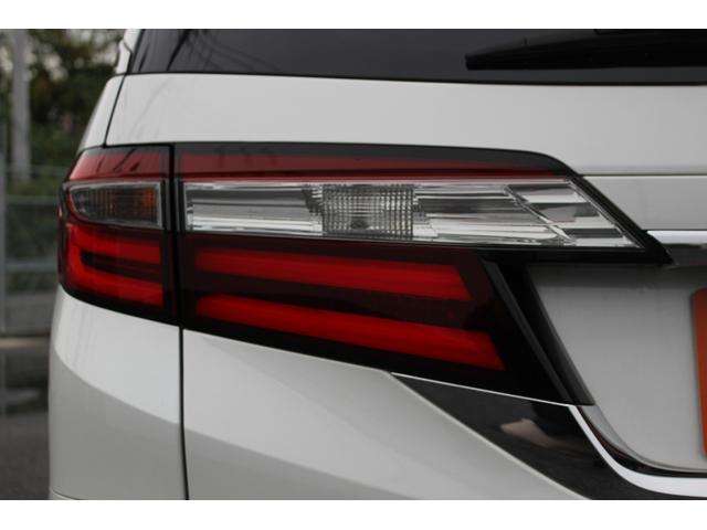 オデッセイハイブリッド ハイブリッド・ホンダセンシング 禁煙車 両側電動スライドドア フルセグTV 運転席パワーシート ビルトインETC バックカメラ プラズマクラスター付きオートエアコン 革巻きステアリング Bluetooth接続 LEDヘッド・フォグ(18枚目)
