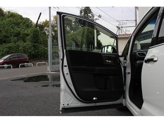 オデッセイハイブリッド ハイブリッド・ホンダセンシング 禁煙車 両側電動スライドドア フルセグTV 運転席パワーシート ビルトインETC バックカメラ プラズマクラスター付きオートエアコン 革巻きステアリング Bluetooth接続 LEDヘッド・フォグ(26枚目)