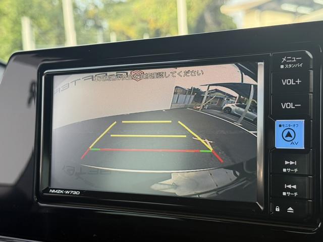 プリウス X 純正9インチナビ フルセグ バックカメラ 衝突軽減ブレーキ アダクティブクルーズコントロール レーンキープアシスト ETC レーンアシスト クリアランスソナー オートマチックハイビーム 100V電源(4枚目)