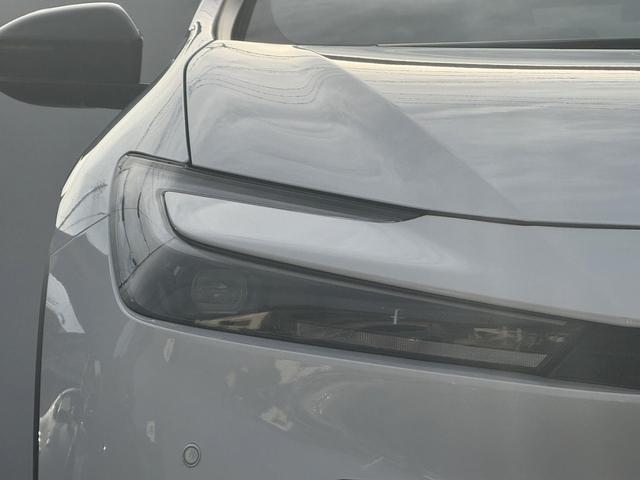 プリウス X 純正9インチナビ フルセグ バックカメラ 衝突軽減ブレーキ アダクティブクルーズコントロール レーンキープアシスト ETC レーンアシスト クリアランスソナー オートマチックハイビーム 100V電源(12枚目)