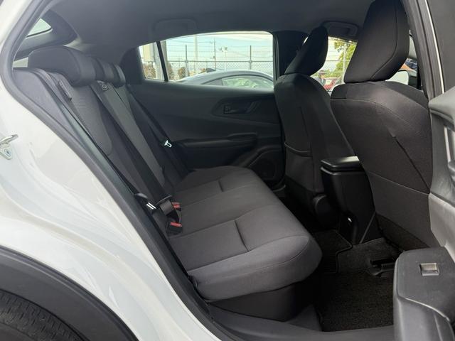 プリウス X 純正9インチナビ フルセグ バックカメラ 衝突軽減ブレーキ アダクティブクルーズコントロール レーンキープアシスト ETC レーンアシスト クリアランスソナー オートマチックハイビーム 100V電源(41枚目)