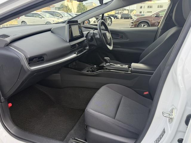 プリウス X 純正9インチナビ フルセグ バックカメラ 衝突軽減ブレーキ アダクティブクルーズコントロール レーンキープアシスト ETC レーンアシスト クリアランスソナー オートマチックハイビーム 100V電源(44枚目)