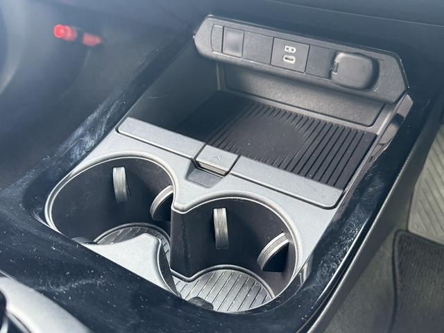 プリウス X 純正9インチナビ フルセグ バックカメラ 衝突軽減ブレーキ アダクティブクルーズコントロール レーンキープアシスト ETC レーンアシスト クリアランスソナー オートマチックハイビーム 100V電源(56枚目)