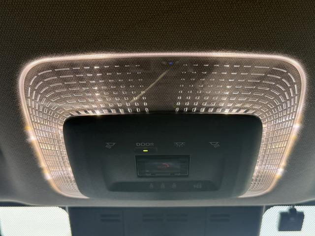 プリウス X 純正9インチナビ フルセグ バックカメラ 衝突軽減ブレーキ アダクティブクルーズコントロール レーンキープアシスト ETC レーンアシスト クリアランスソナー オートマチックハイビーム 100V電源(68枚目)